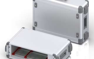 Kofferförmiges, mobiles 19"-Zoll Gehäuse mit integrierter Batterie für mobilen Einsatz